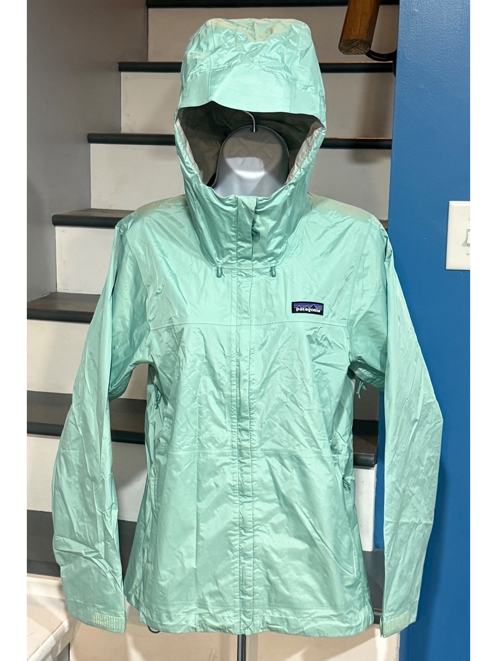 Women’s Size Small Torrentshell H2NO Vjosa Green Lightweight Hooded Rain Jacket